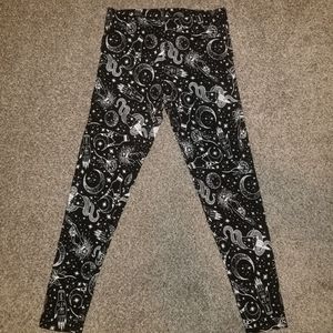Hot Topic Occult Leggings